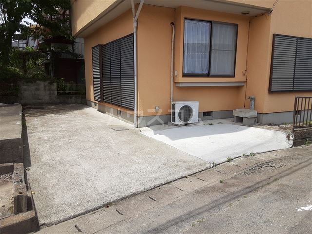 3/5 駐車場