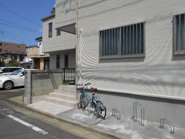 21/30 エントランス