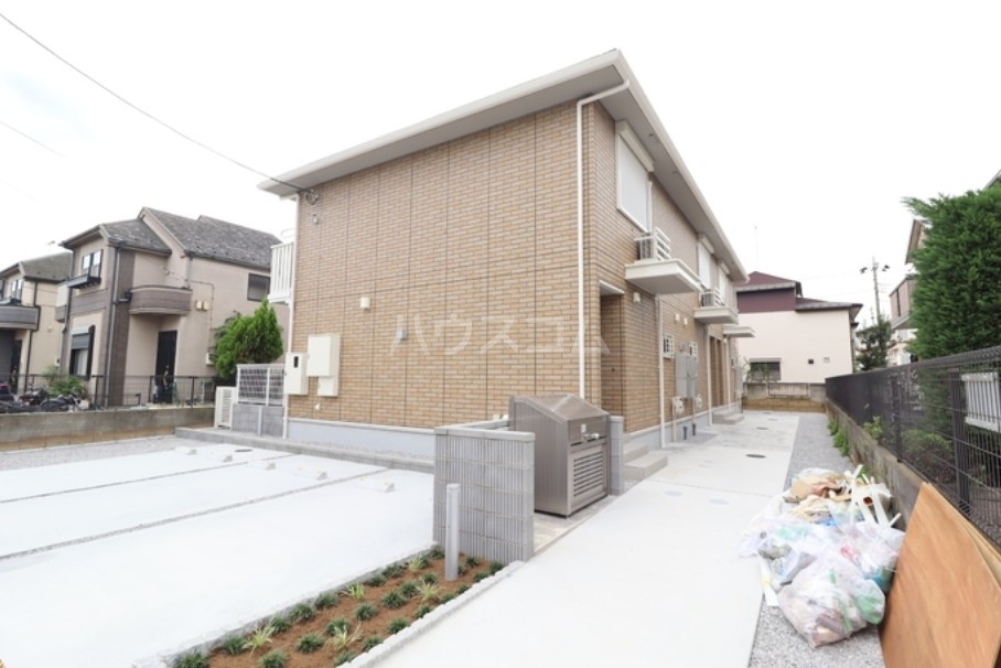 14/22 エントランス