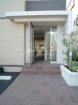 17/20 エントランス