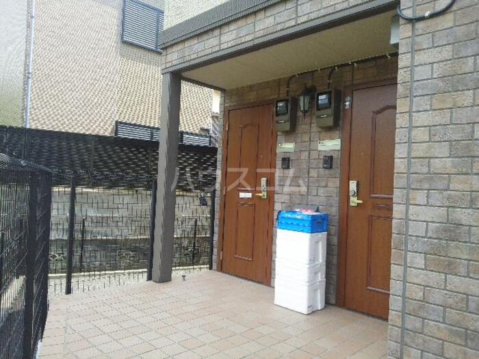 14/22 エントランス