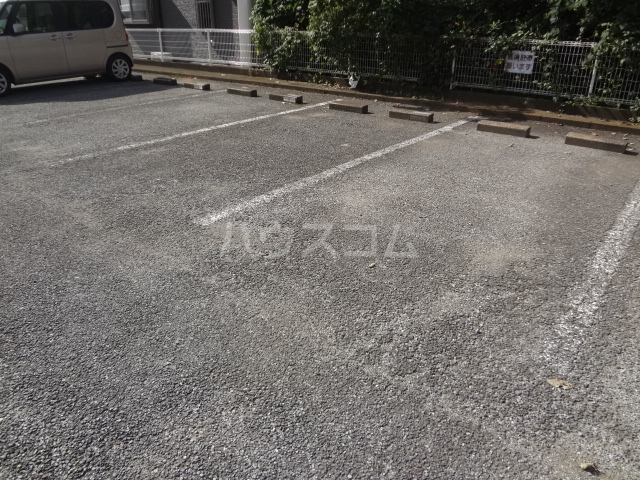 17/22 駐車場