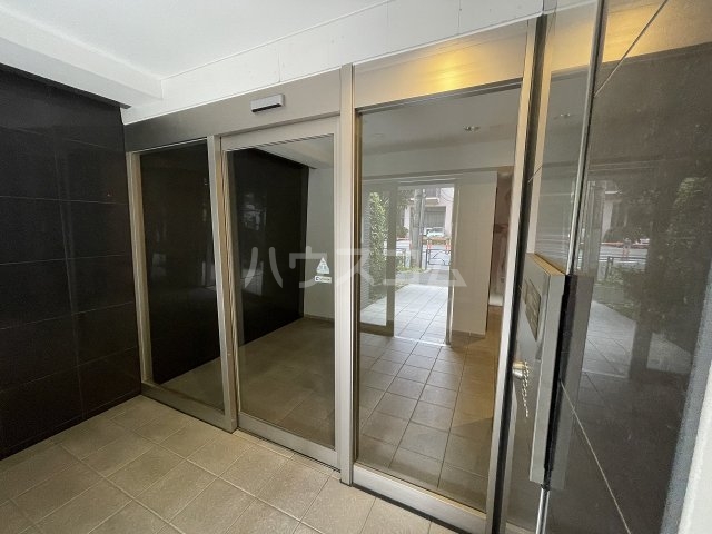 20/22 エントランス