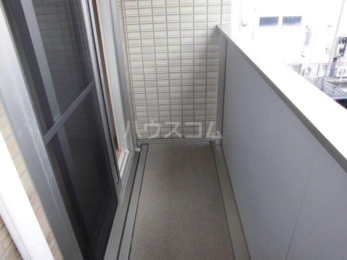 13/19 バルコニー