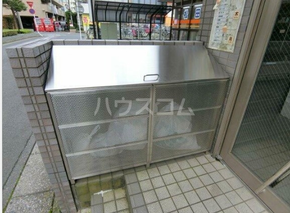 2/8 エントランス