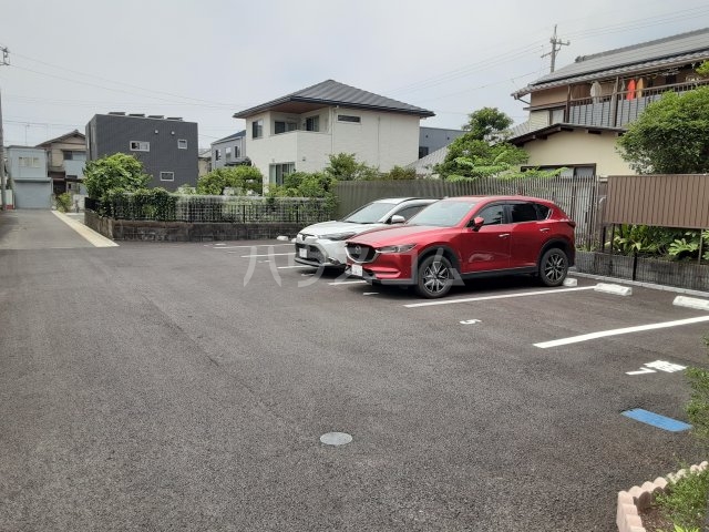 20/21 駐車場