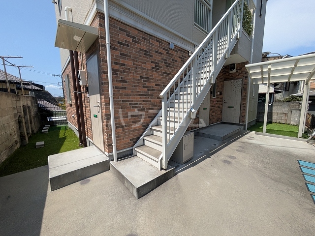 17/24 エントランス