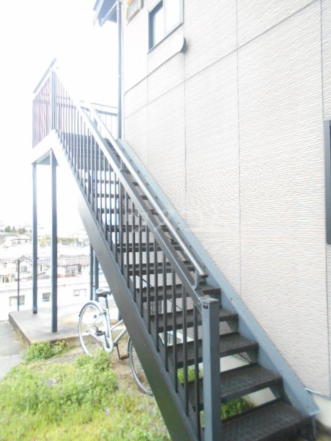 22/27 エントランス