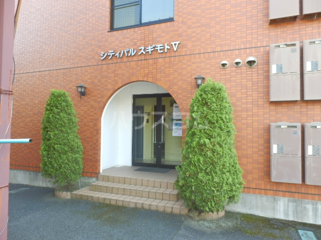 14/22 エントランス