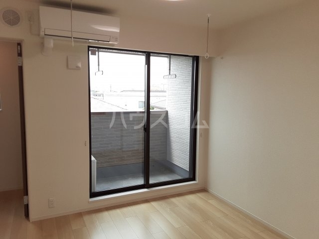 23/30 エントランス