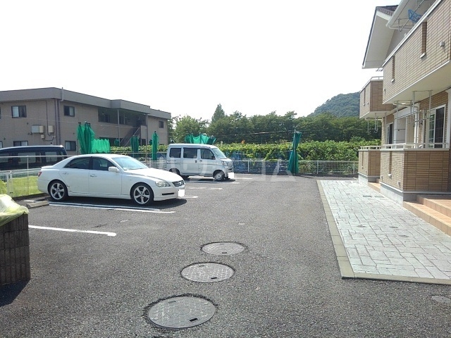 14/20 駐車場