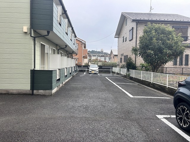 22/27 駐車場