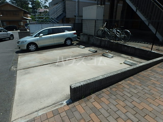 22/29 駐車場
