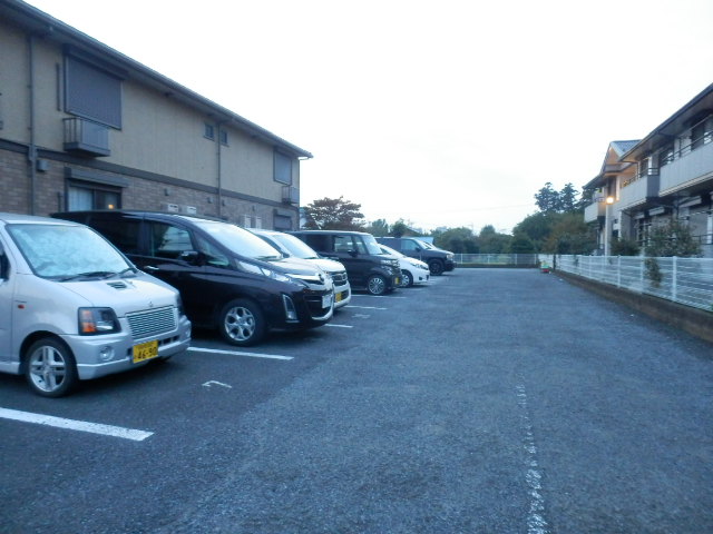 22/30 駐車場