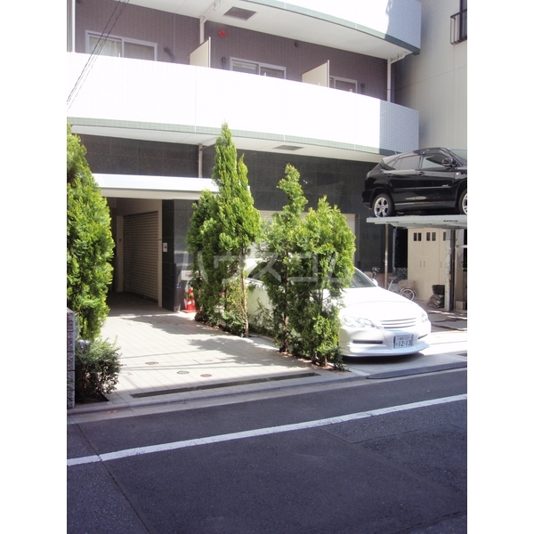 15/18 エントランス