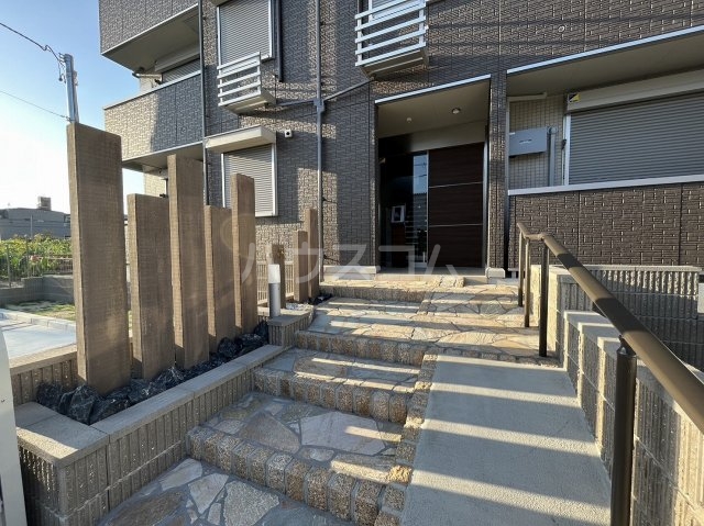 3/6 エントランス