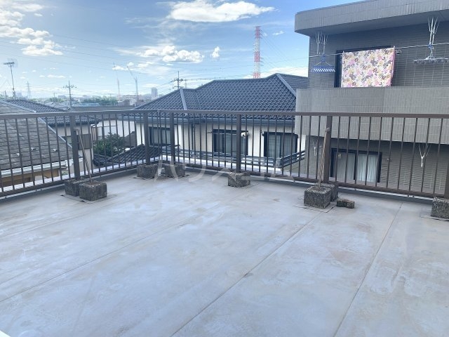 20/30 バルコニー