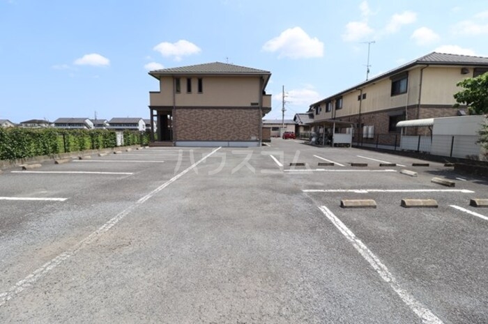 17/19 駐車場