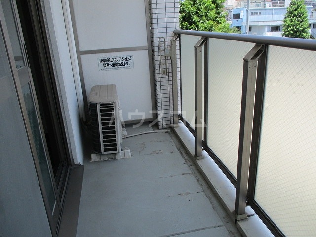 19/30 バルコニー