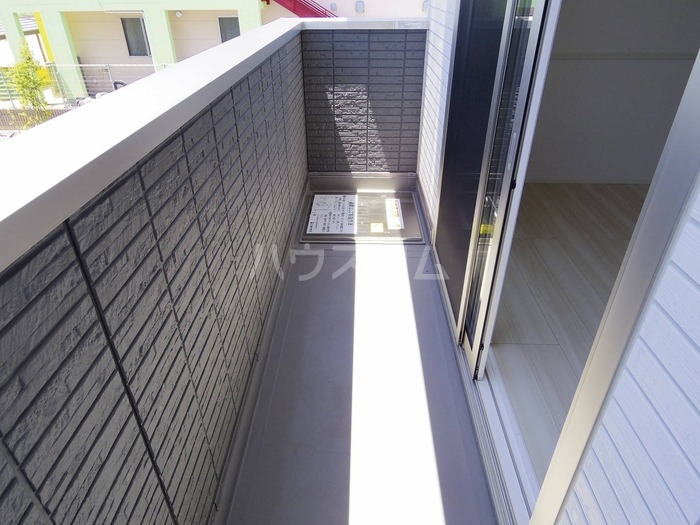 14/27 バルコニー