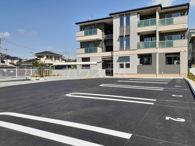 14/20 駐車場