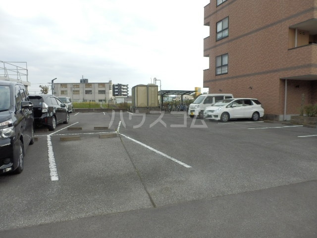 15/24 駐車場