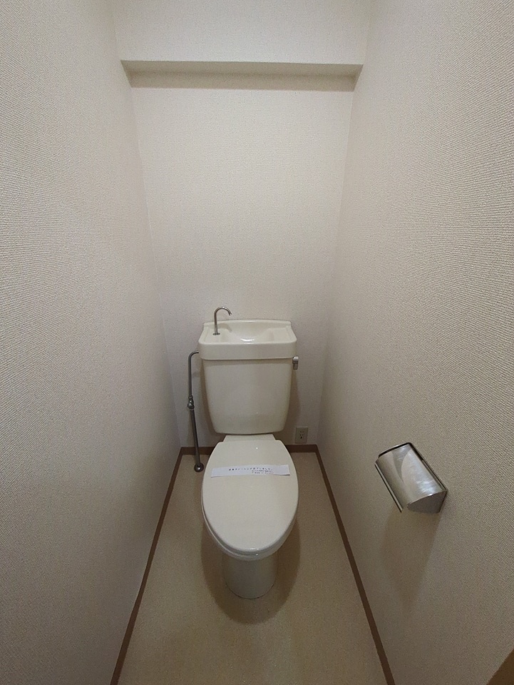 16/30 トイレ