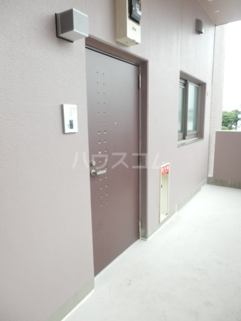 15/22 エントランス
