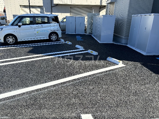 22/30 駐車場