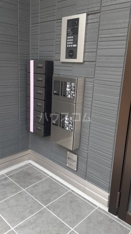 25/30 エントランス