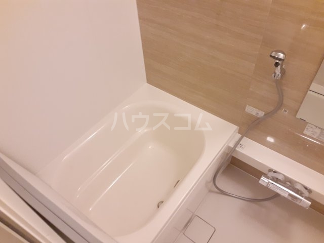 14/30 浴室