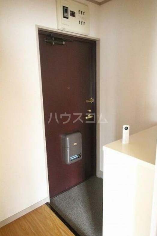 13/23 玄関