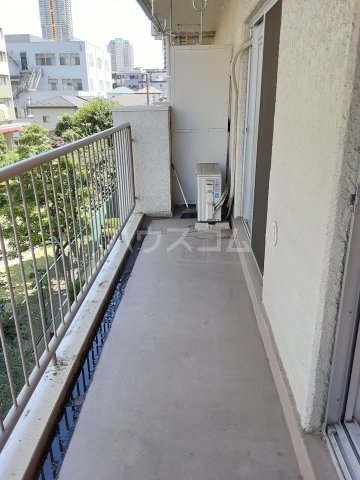 21/30 バルコニー