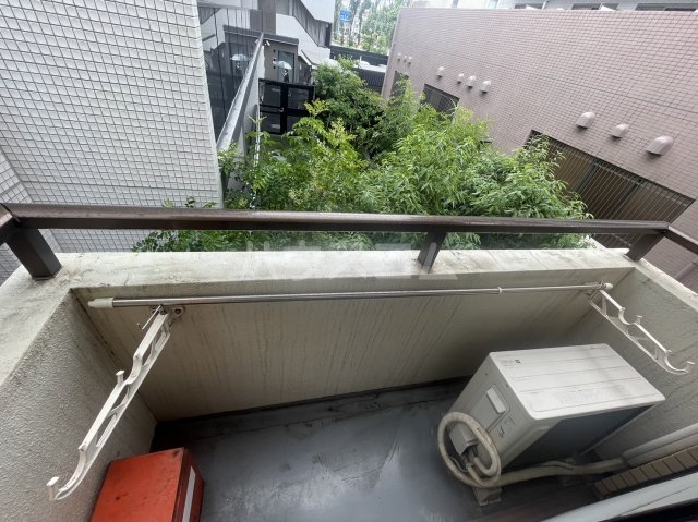 21/30 バルコニー
