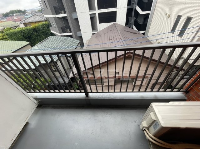 23/30 バルコニー