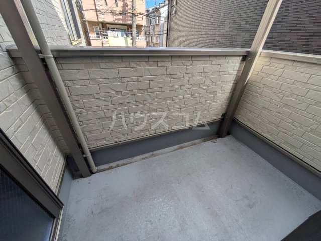 23/30 バルコニー