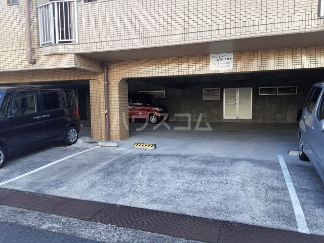 3/6 駐車場