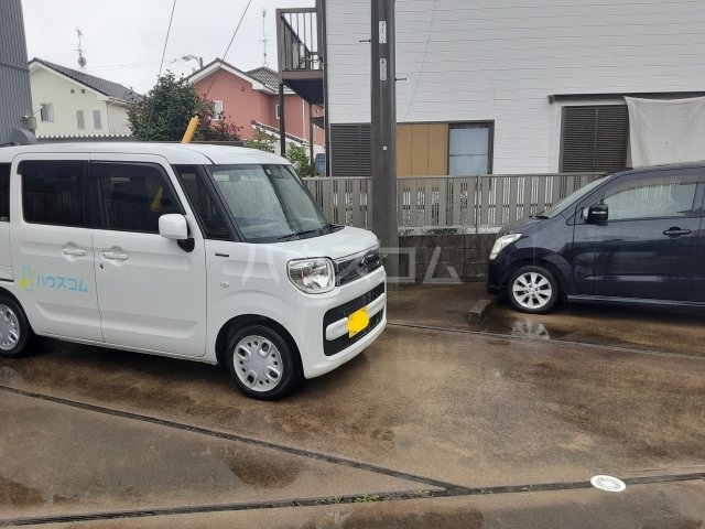 25/30 駐車場
