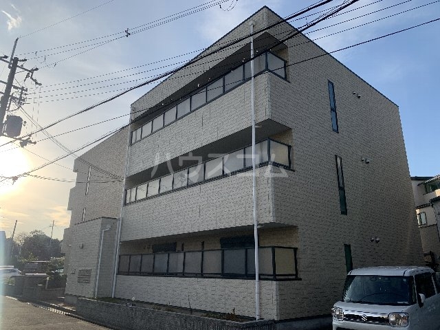 2/30 外観