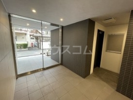 2/5 エントランス