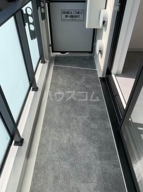 23/30 バルコニー