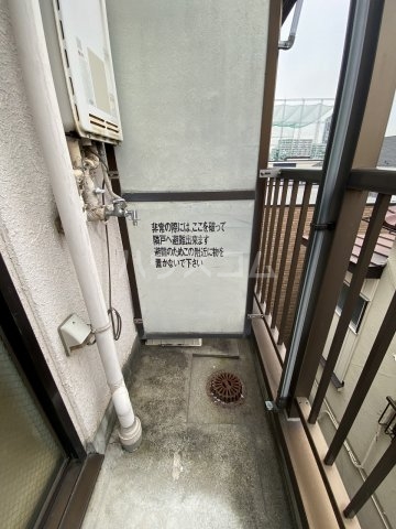 20/30 バルコニー