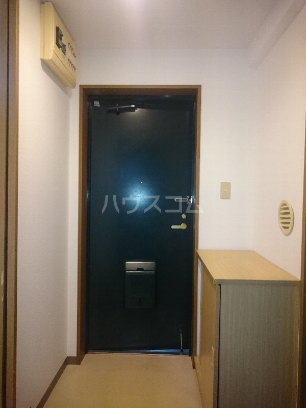 13/30 玄関