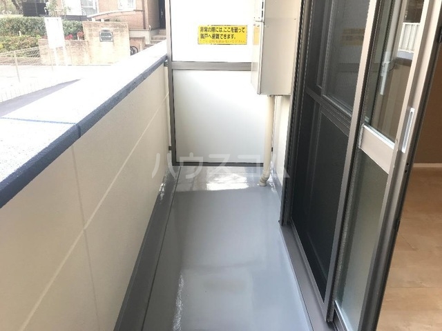 18/25 バルコニー