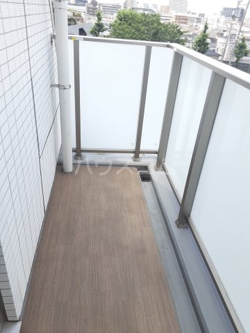16/26 バルコニー