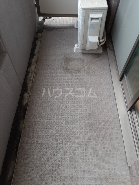 19/30 バルコニー