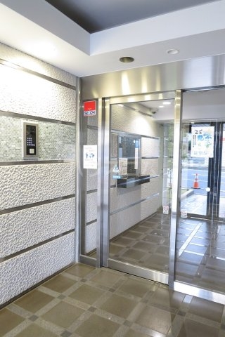 17/28 エントランス