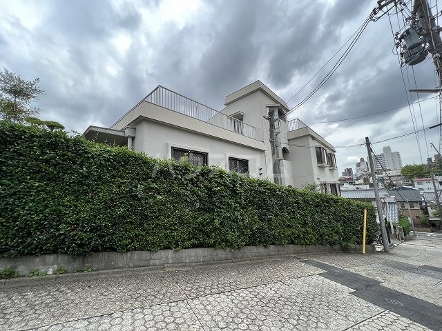 2/30 外観