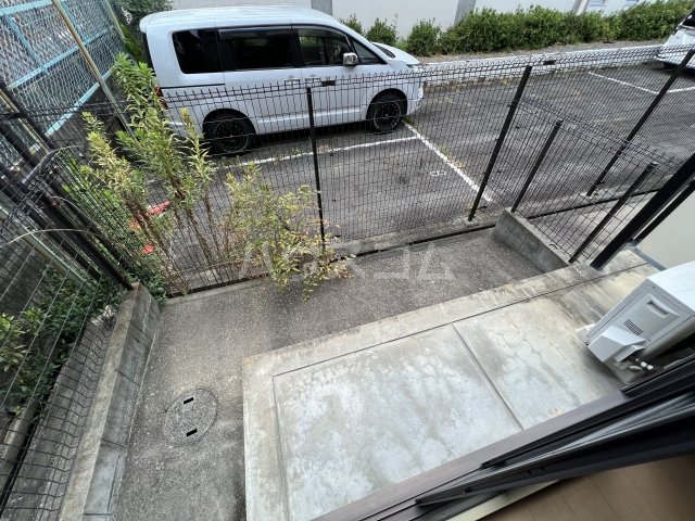 14/23 バルコニー