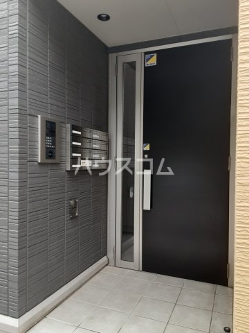 22/26 エントランス